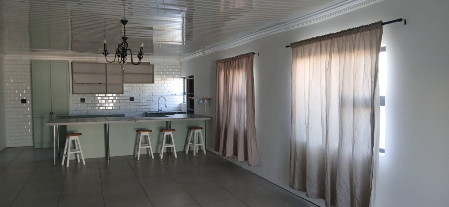 To Let 4 Bedroom Property for Rent in Hopefield Western Cape